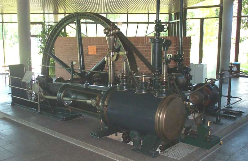 Dampfmaschine: FH Ravensburg-Weingarten