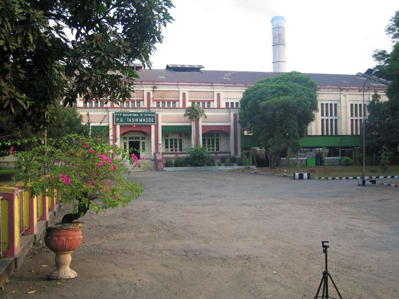 Pabrik Gula Tasik Madu: Fabriksgebäude / Gedung pabrik