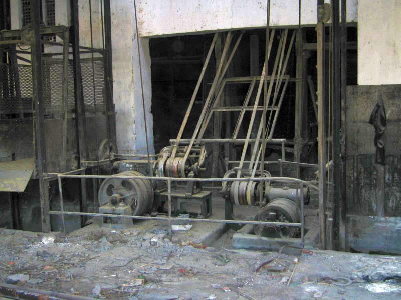 Pabrik Gula Tasik Madu: Kalkofen-Aufzug / Lift tanur kapur