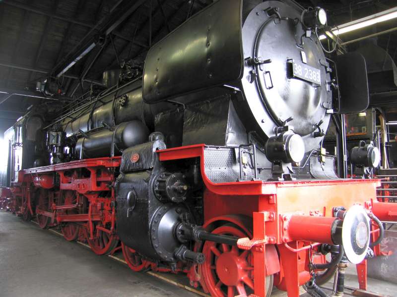 Dampflokomotive: Ansicht rechts