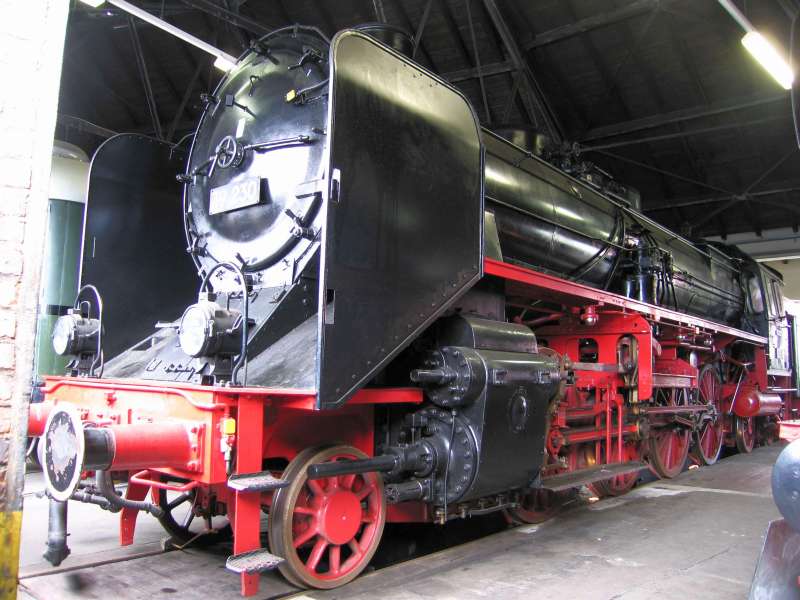 Dampflokomotive: Ansicht von links