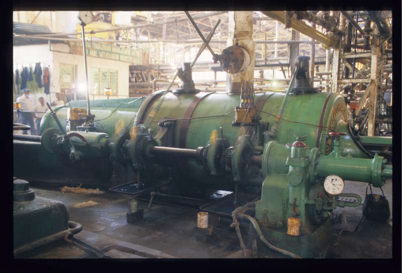 Dampfmaschine: Rahmen und Zylinder