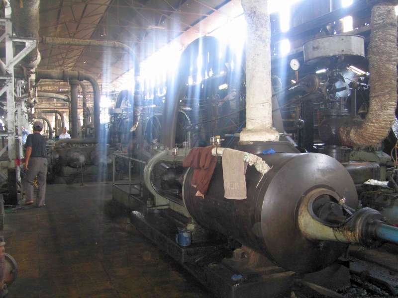 P.G. Gondang Baru: Mühlen mit Maschinen