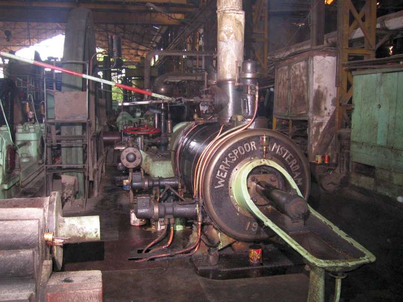 P.G. Tulangan: Dampfmaschine, hydr. Steuerung