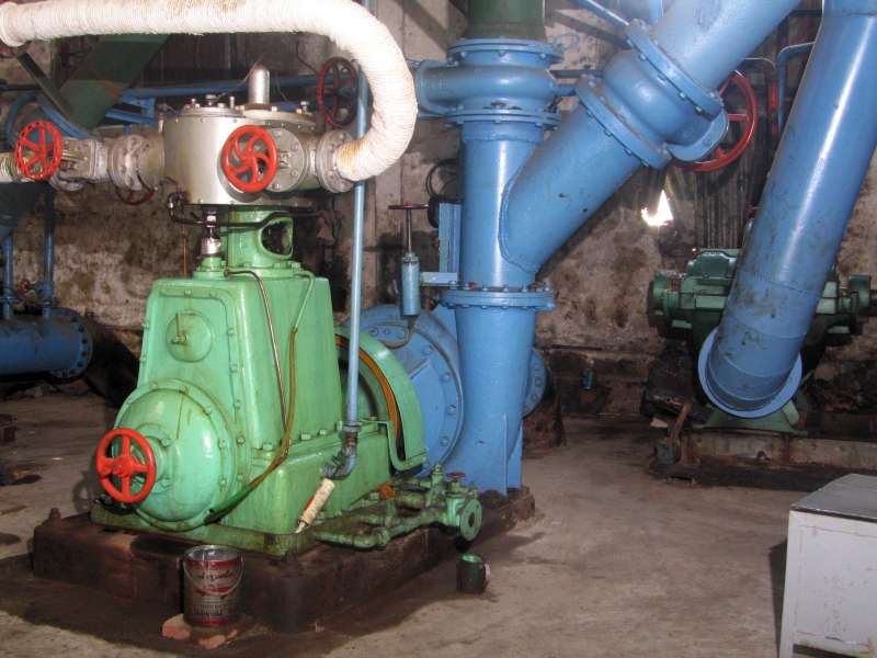 P.G. Candi Baru: Dampfmaschine mit Pumpe