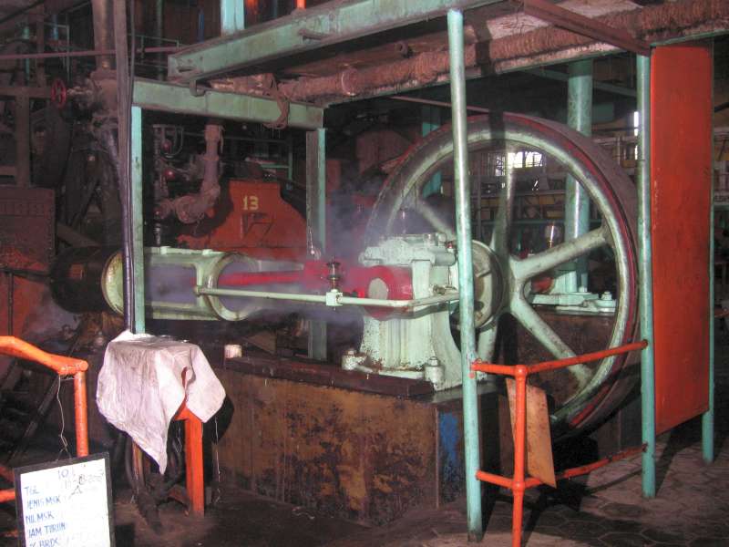 P.G. Watoetoelis: Dampfmaschine