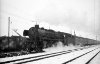 Dampflokomotive: 01 1066, vor D 66, im Schnee; Bf Münster Hbf
