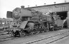 Dampflokomotive: 01 061; Bw Trier vor Lokschuppen
