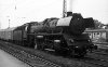 Dampflokomotive: 22 029, vor Zug; Bf Magdeburg Hbf