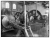 Dampfmaschinen: Maschinenhaus mit zwei Dampfmaschinen